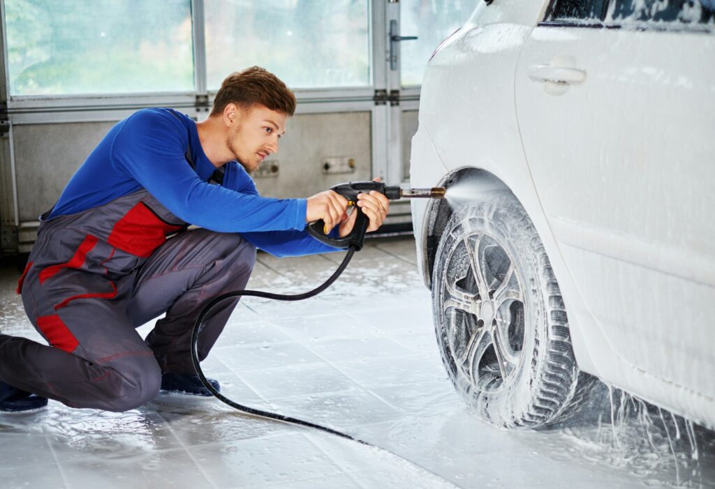 Choisir le bon nettoyant pour votre carrosserie